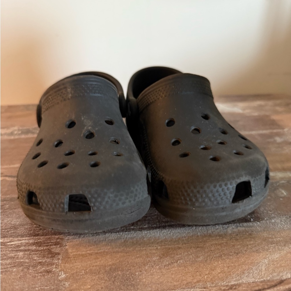 Kids Black Crocs - Sz. 11c (toddler)